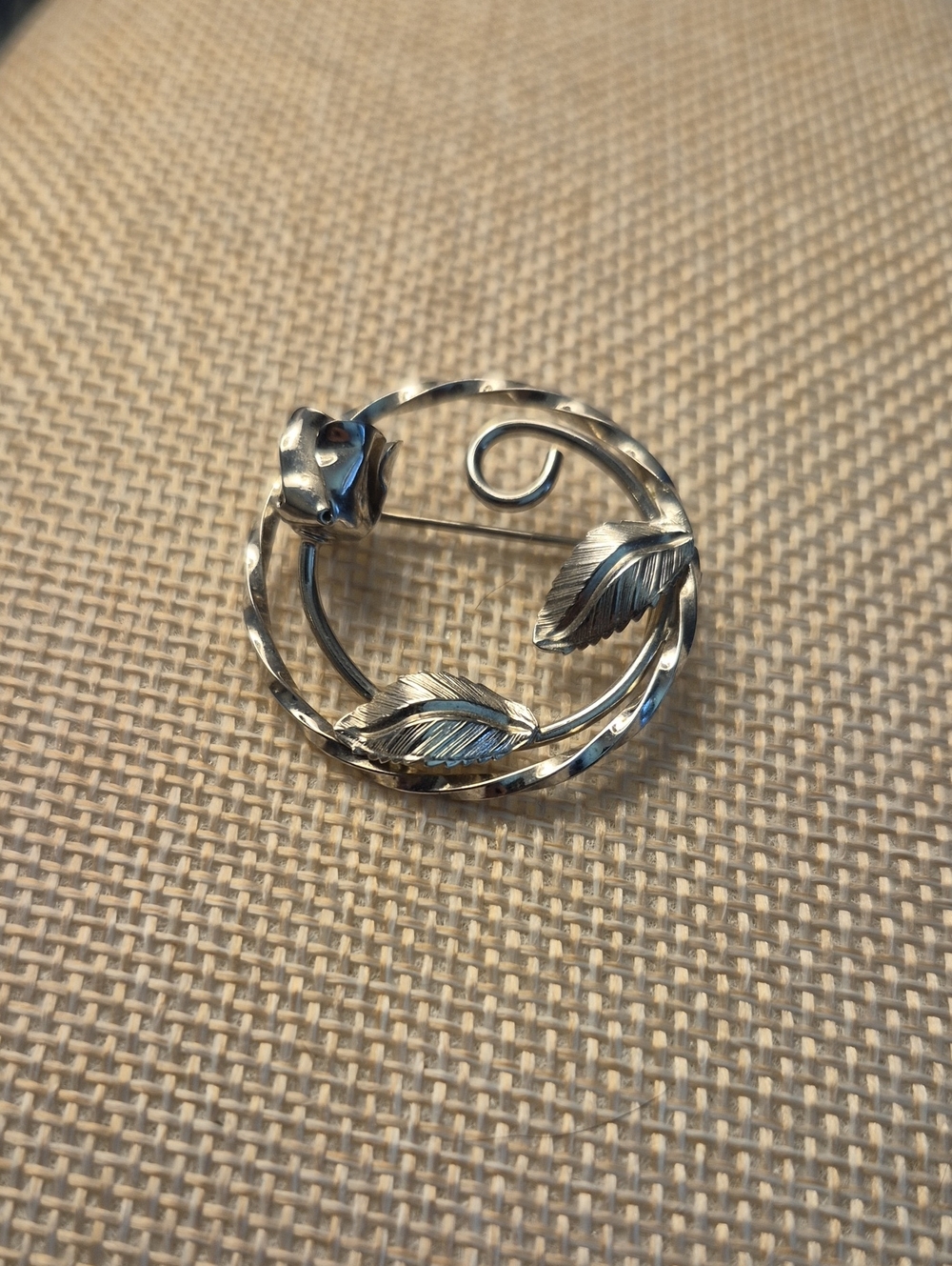Celart Sterling silver rose twisted wreath circle brooch pin dainty